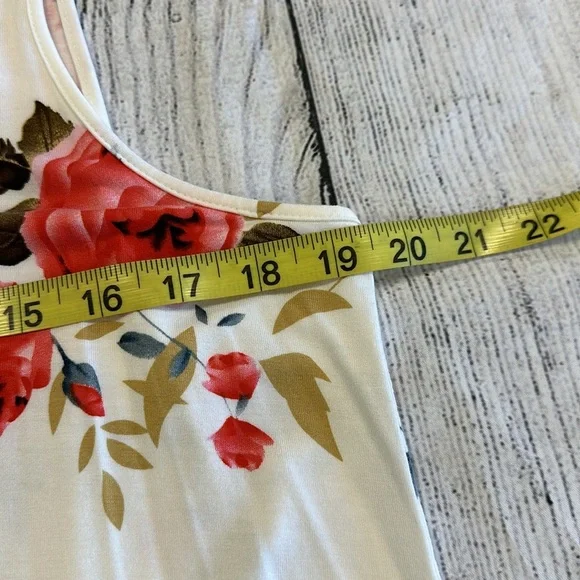 Feiersi • Roses Criss Cross Tank • Sz XL - Picture 6 of 8